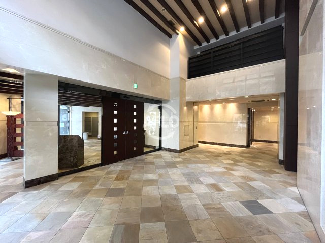 ロビー　SWISS難波西　ロビー