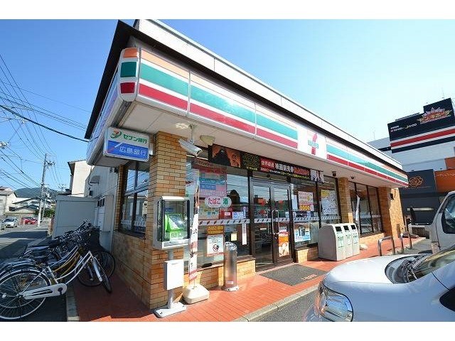 コンビニ　セブンイレブン広島西原9丁目店（コンビニ）まで310m