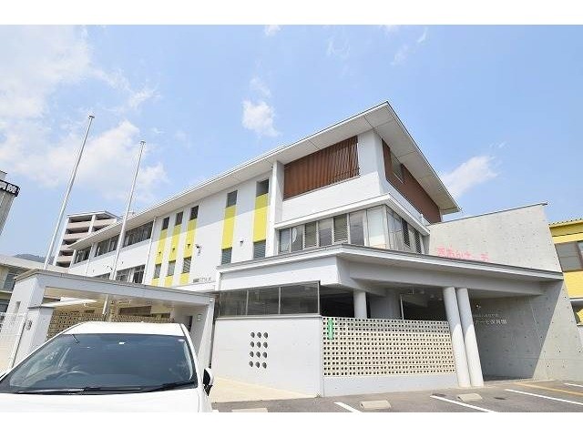 幼稚園・保育園　ぎおんナーモ保育園（幼稚園・保育園）まで580m