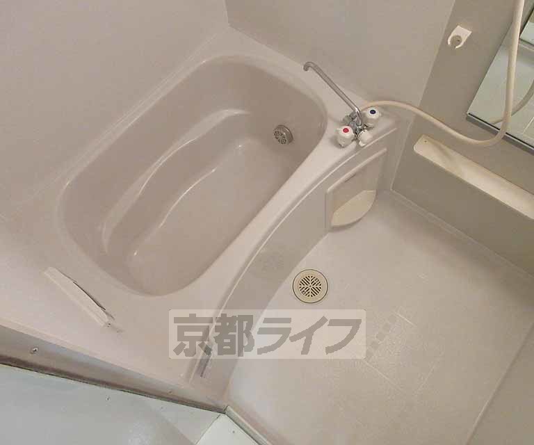 バス・シャワールーム　ピカピカお風呂です。