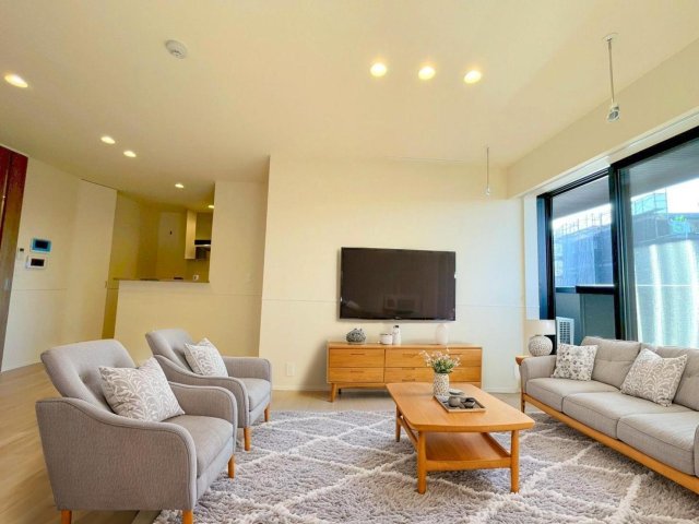 居室・リビング　※家具付きのイメージ写真になります。（CG家具のため、実際に