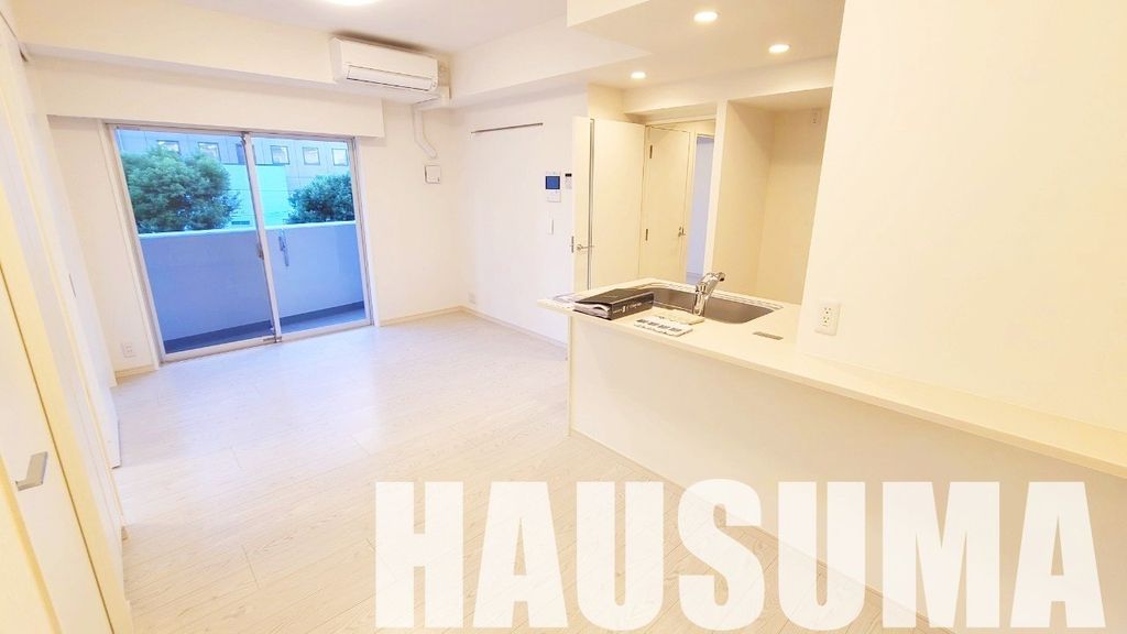 居室・リビング　同間取り/302号室参照