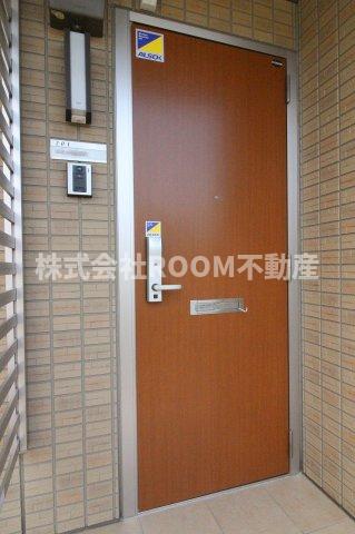 玄関　落ち着いた玄関です