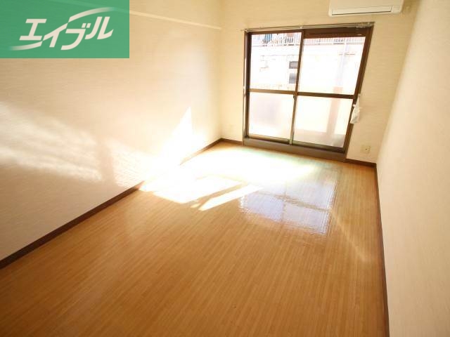 居室・リビング　居室