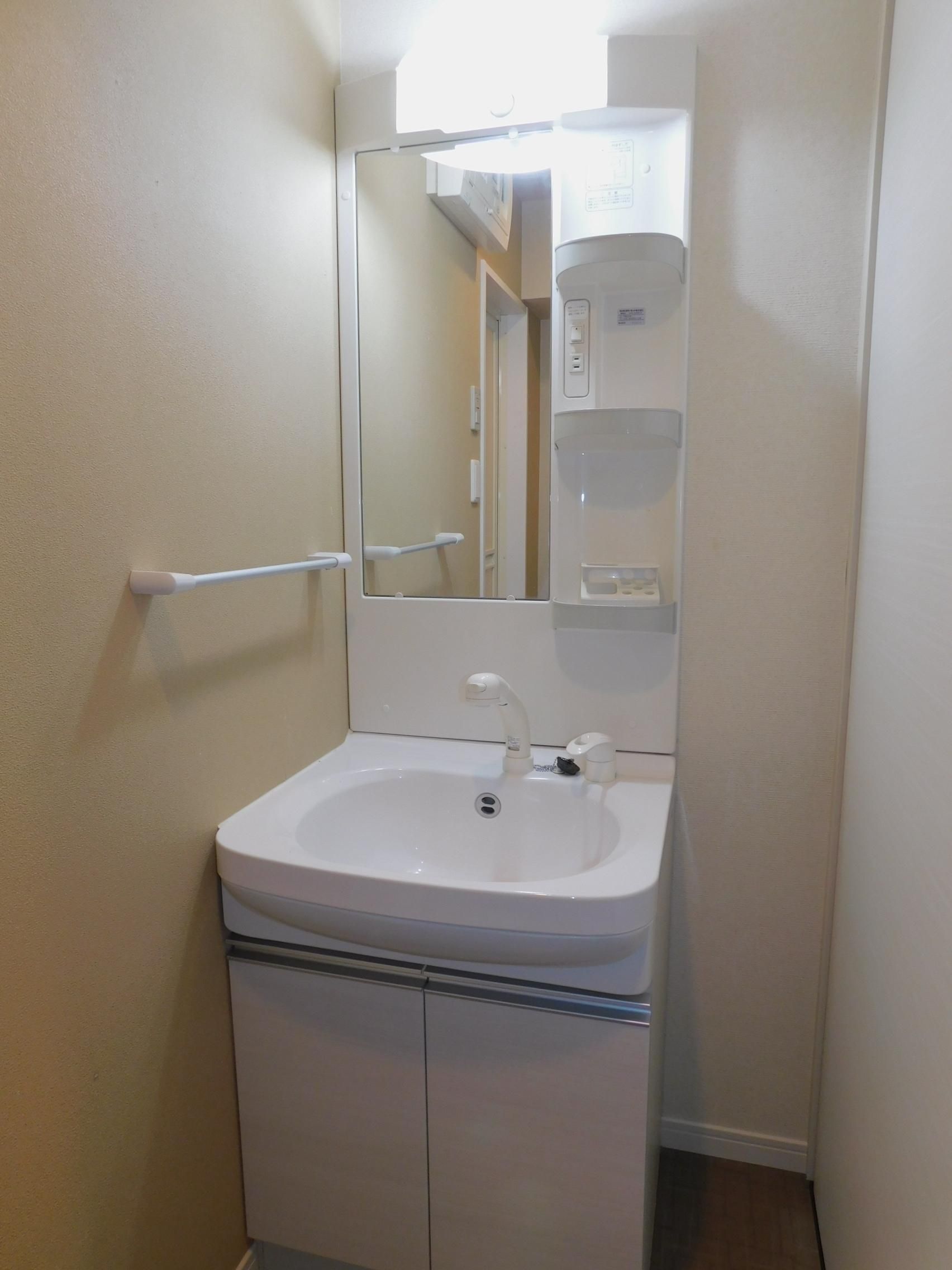 洗面設備　エントランス