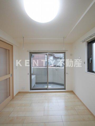 その他部屋・スペース　使い勝手のいい寝室です