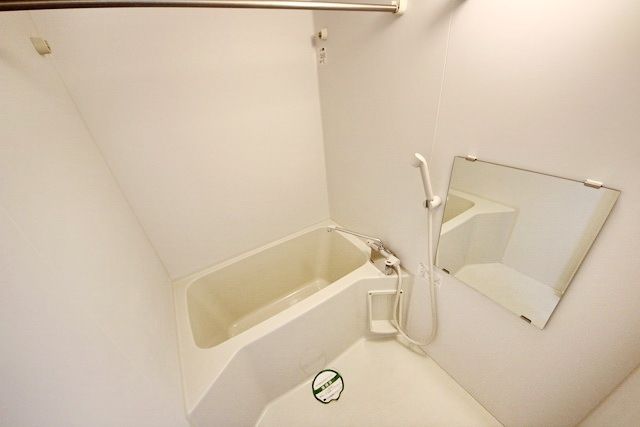 バス・シャワールーム　※別部屋参考写真です