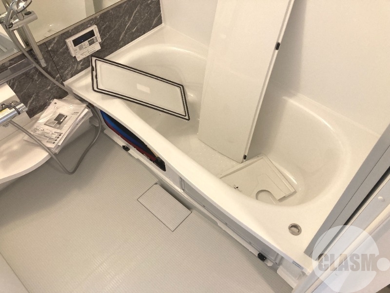 バス・シャワールーム　浴室乾燥機＆追焚機能付き広々バスルーム♪