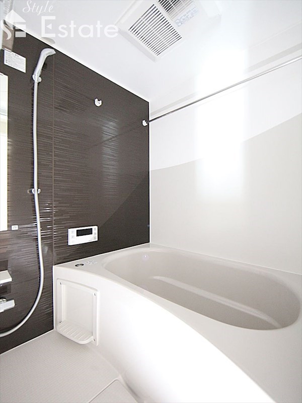 バス・シャワールーム　バスルーム