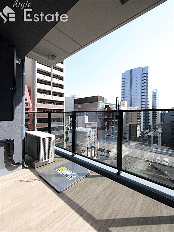 バルコニー　バルコニー