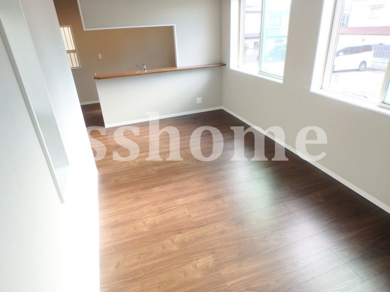 居室・リビング　明るい室内