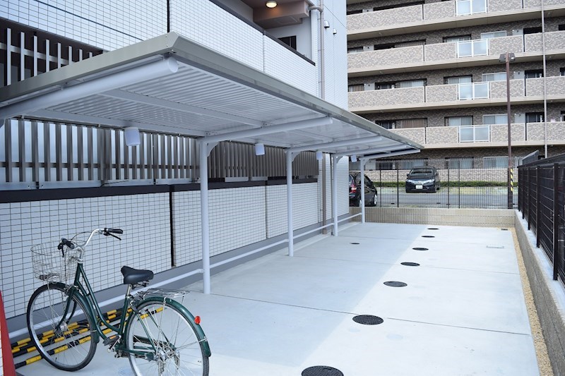 その他共有部分　屋根付き駐輪場