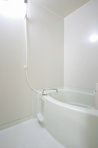 バス・シャワールーム　バス／シャワー