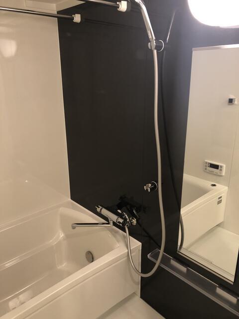 バス・シャワールーム　日々の疲れを癒すお風呂付です