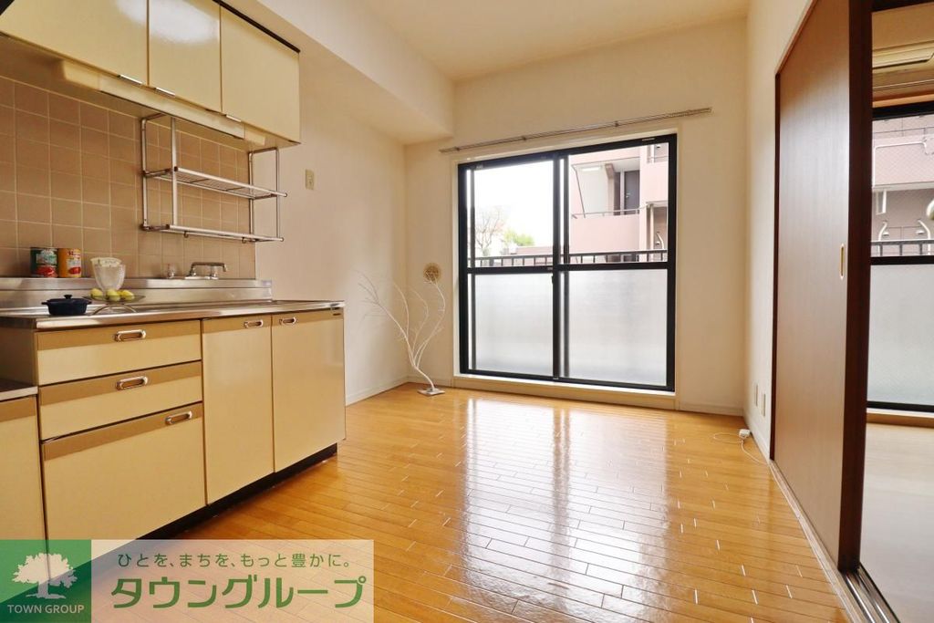 居室・リビング　キッチン