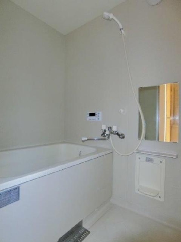 バス・シャワールーム　図面と現状に相違がある場合には現状を優先