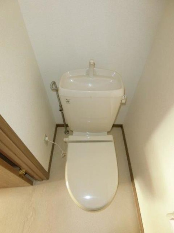 トイレ　図面と現状に相違がある場合には現状を優先