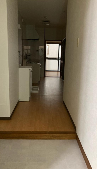 玄関　収納もある玄関です