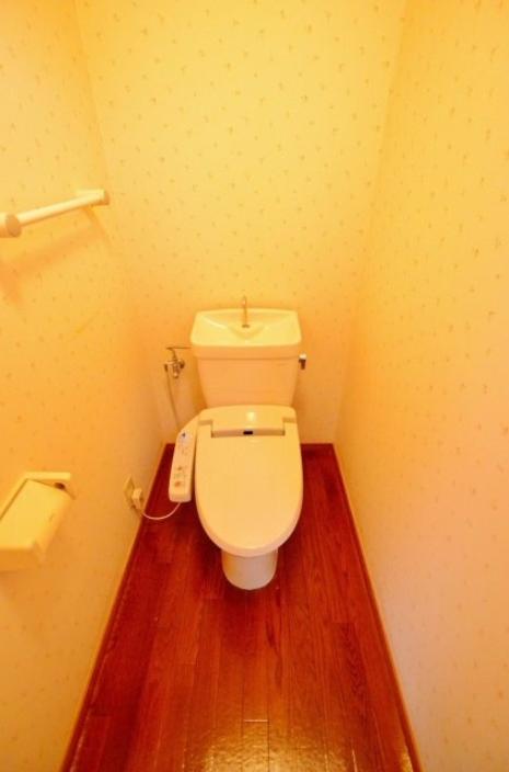 トイレ　シンプルなトイレです