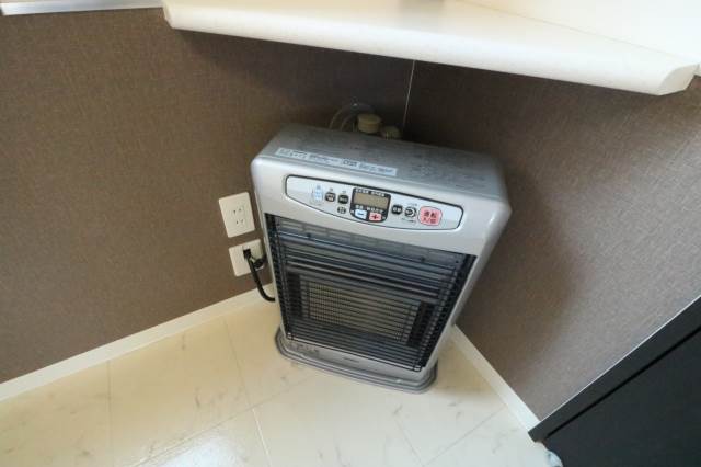 その他設備　灯油ストーブで冬も暖か♪