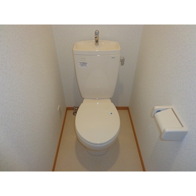 トイレ　アンプルールフェール本郷の収納