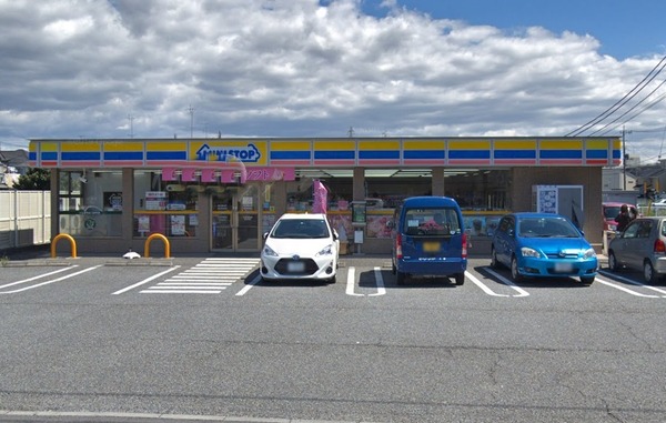 コンビニ　ミニストップ 春日部前田店（コンビニ）まで498m