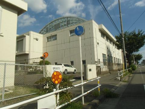 その他　豊山町立豊山中学校（その他）まで812m