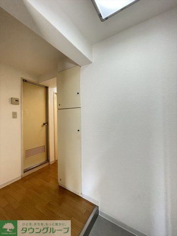 玄関　お部屋探しは株式会社　タウンハウジング　までお気軽にお問合…