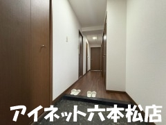 玄関　玄関はこんな感じです。