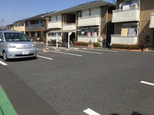 駐車場　駐車場