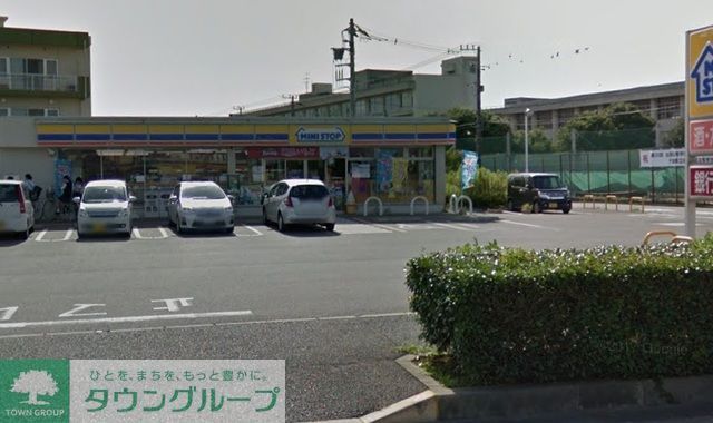 コンビニ　ミニストップ船橋豊富店（コンビニ）まで2400m