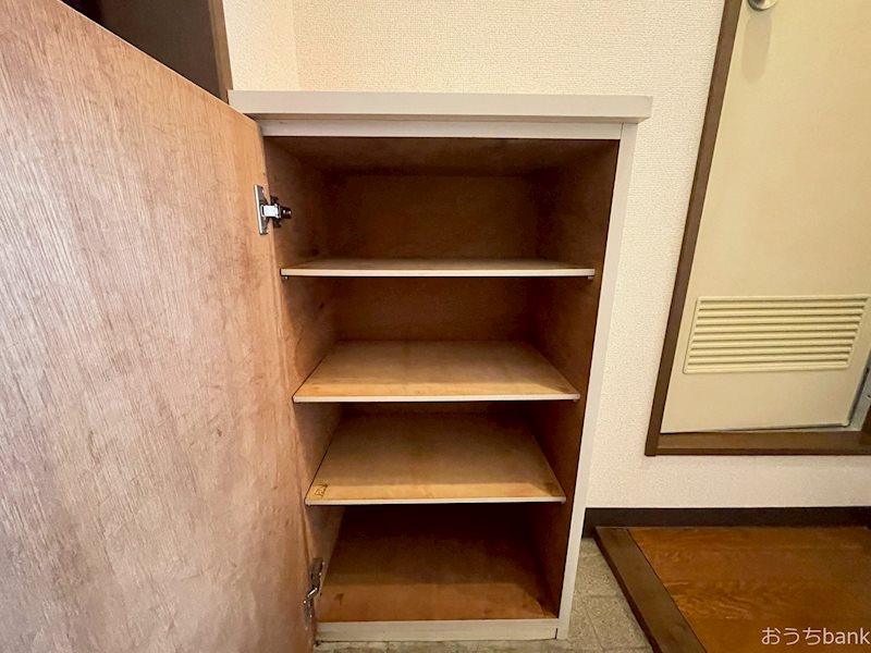 その他　玄関にはシューズボックスが付いています。