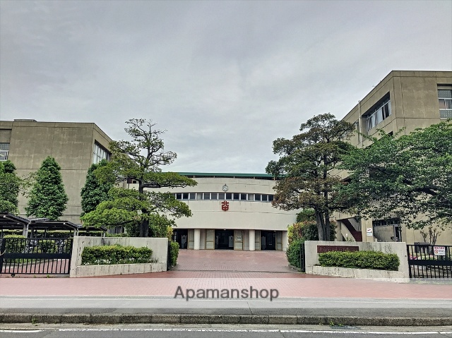 中学校　大府北中学校（中学校）まで637m