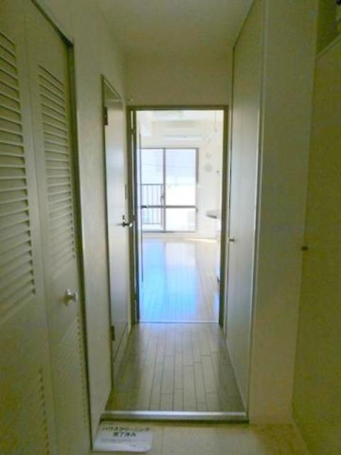 玄関　同部屋タイプ