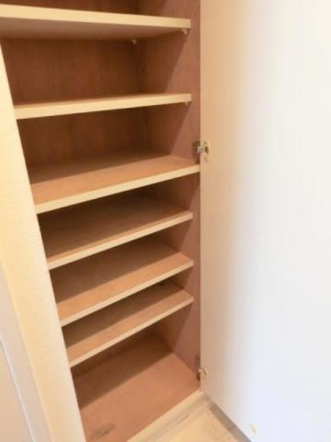 収納　同部屋タイプ