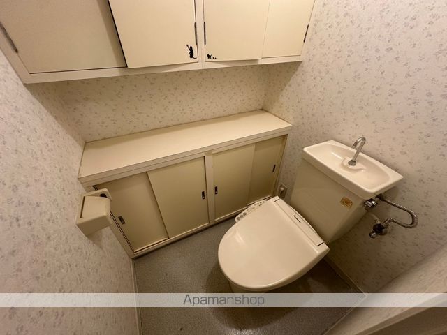 阪急宝塚線 岡町駅 徒歩13分 7階建 築39年のトイレ写真
