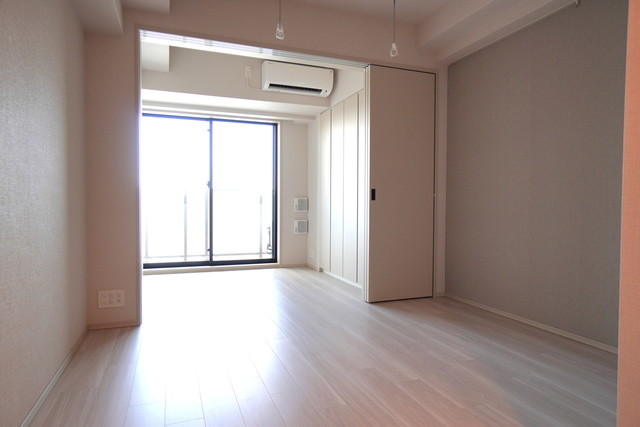 居室・リビング　写真は同タイプ住戸です。