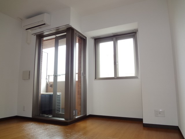 居室・リビング　※同タイプの他のお部屋です