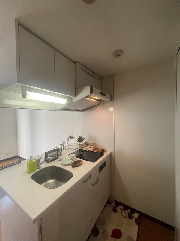 キッチン　※同タイプの他のお部屋です