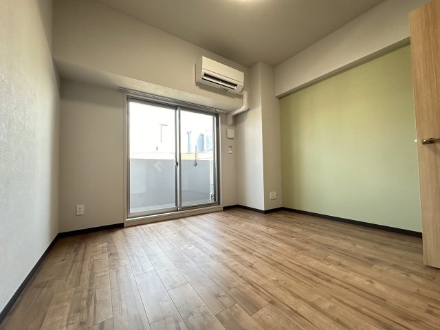 プレイズシード名古屋亀島の居間写真