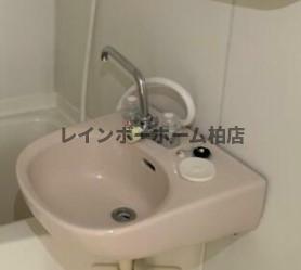 洗面設備　コンパクトで使いやすい洗面所
