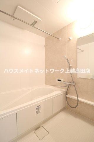 バス・シャワールーム　浴室１坪（追焚機能付）
