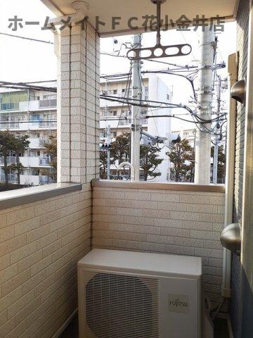 バルコニー　広々としたバルコニーです
