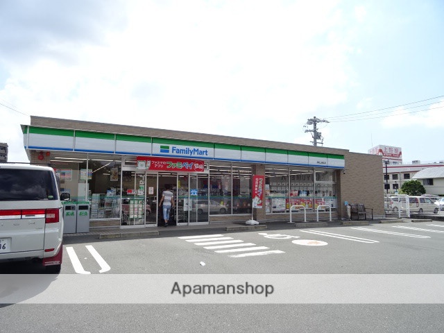コンビニ　ファミリーマート浜松上島北店（コンビニ）まで152m