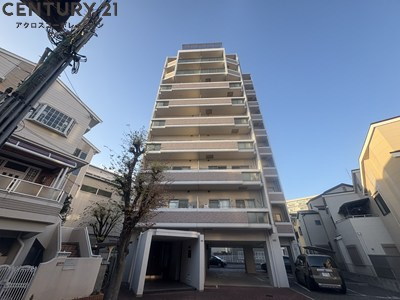 建物外観　オートロック付きで安心です♪