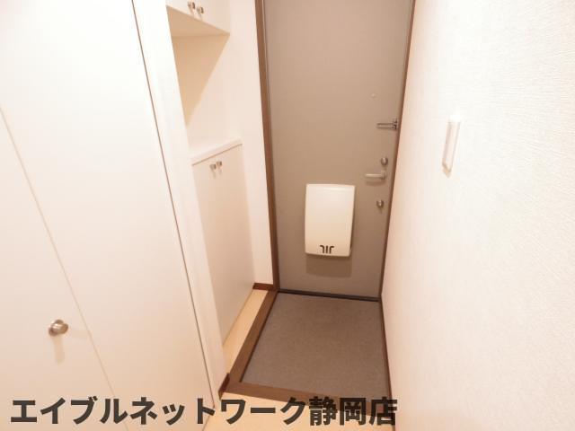 玄関　明るい玄関です
