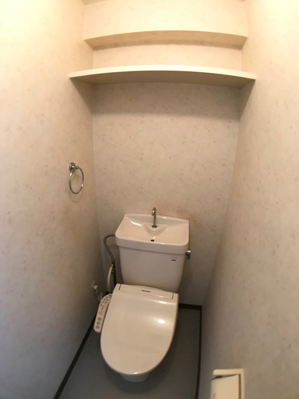 トイレ　※別部屋参考写真