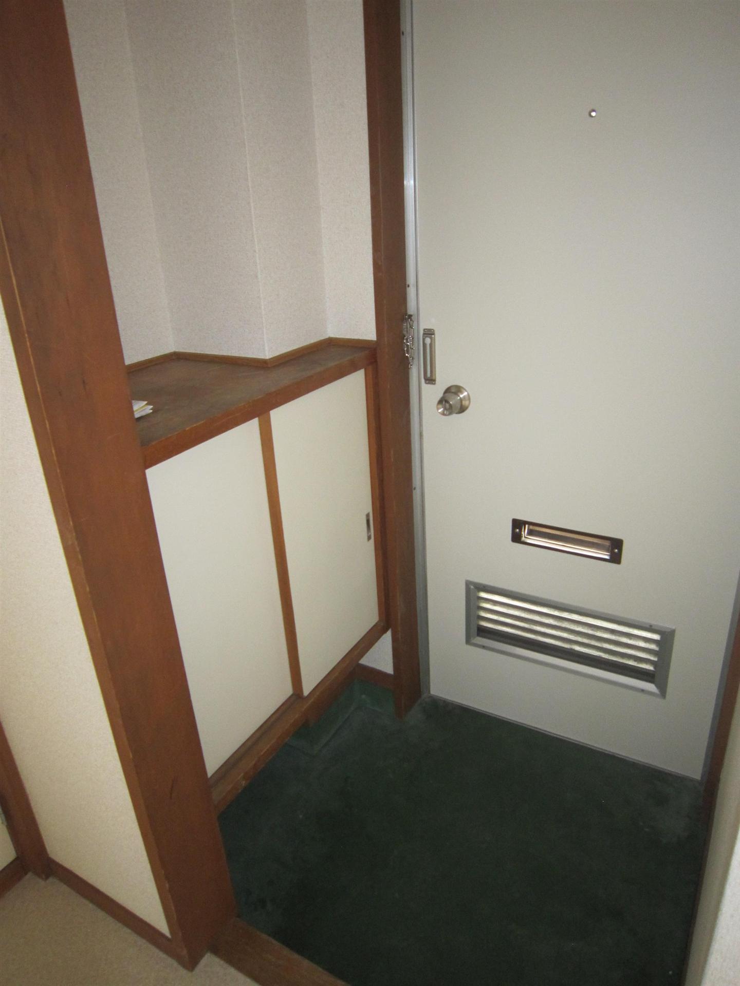 玄関　玄関収納