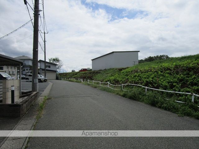 その他　周辺道路（その他）まで0m