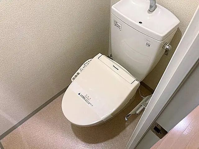 トイレ　写真は同タイプ住居です。